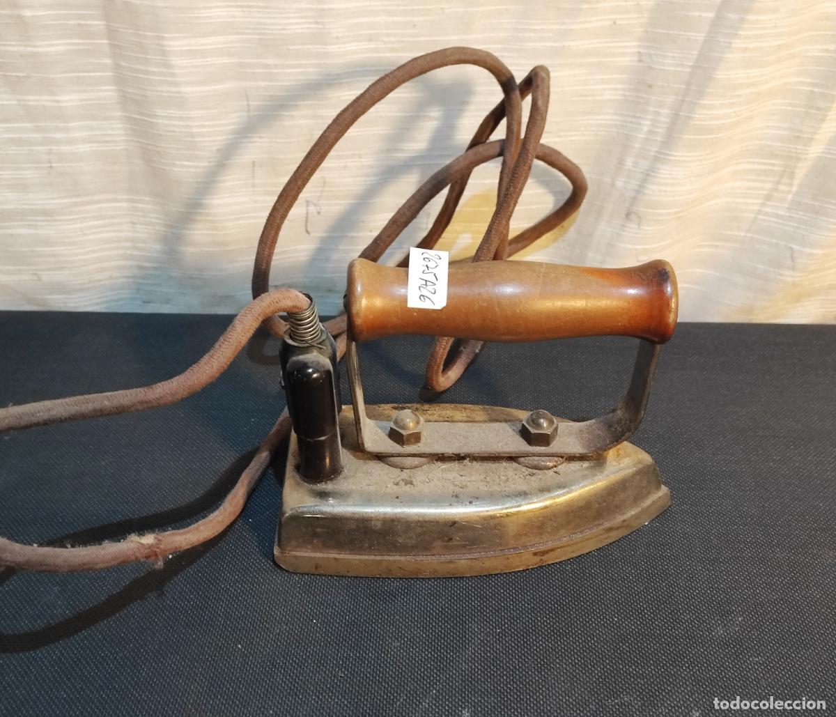 Antig&uuml;edades: PLANCHA ELECTRICA PEQUE&Ntilde;A