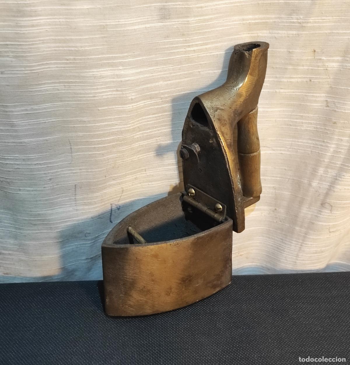 Antig&uuml;edades: PLANCHA DE CARBON PEQUE&Ntilde;A DE BRONCE - Foto 4