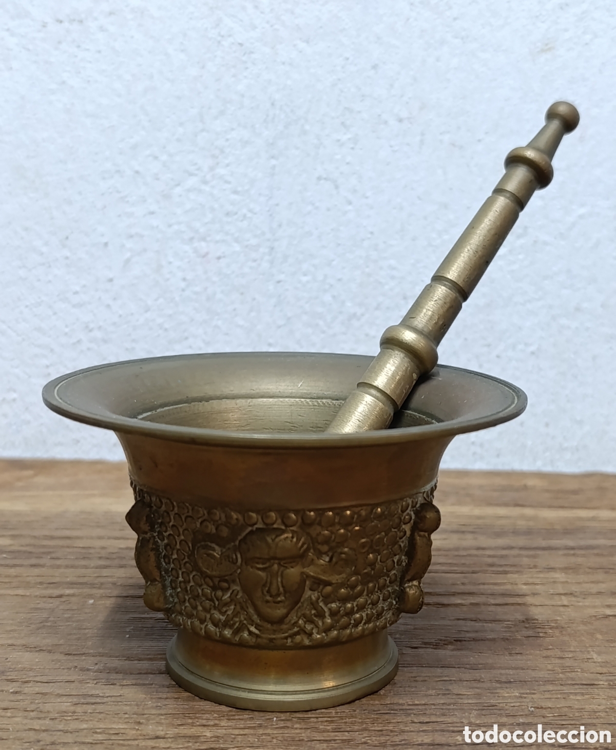 Antig&uuml;edades: ANTIGUO ALMIREZ O MORTERO DE BRONCE