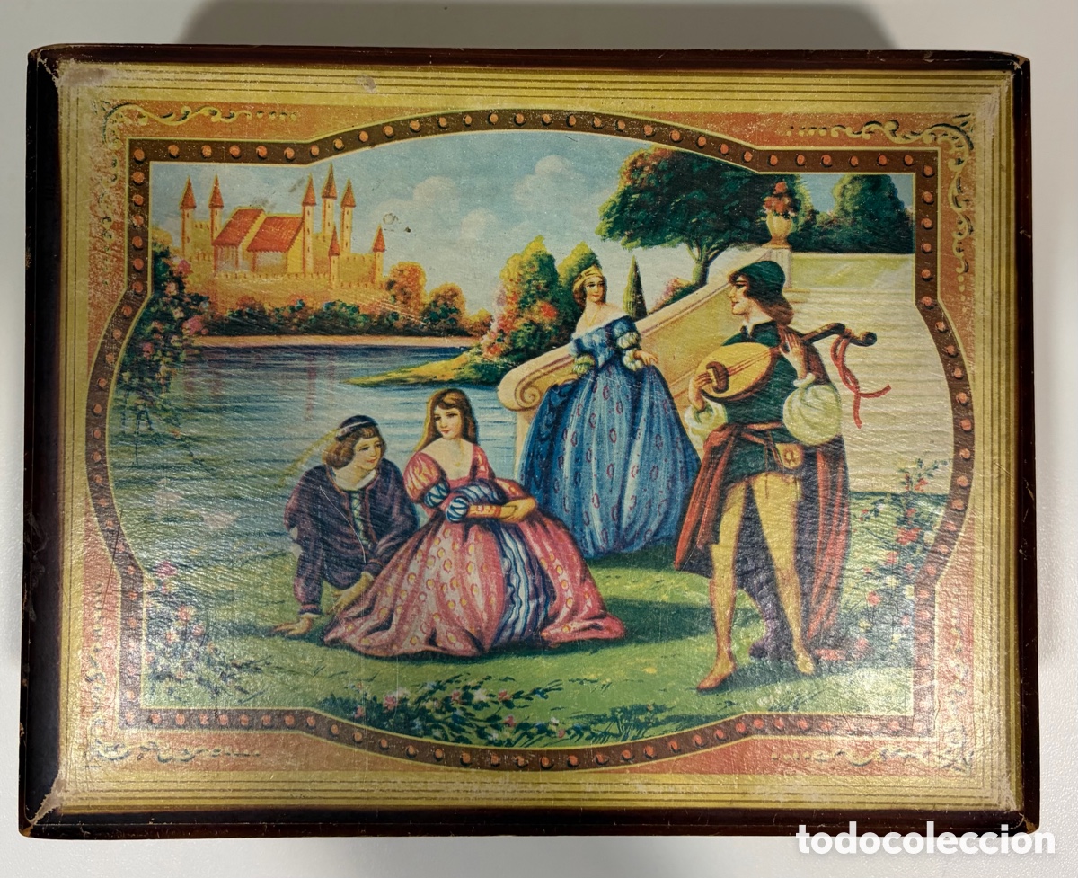 Antig&uuml;edades: Caja de madera antigua