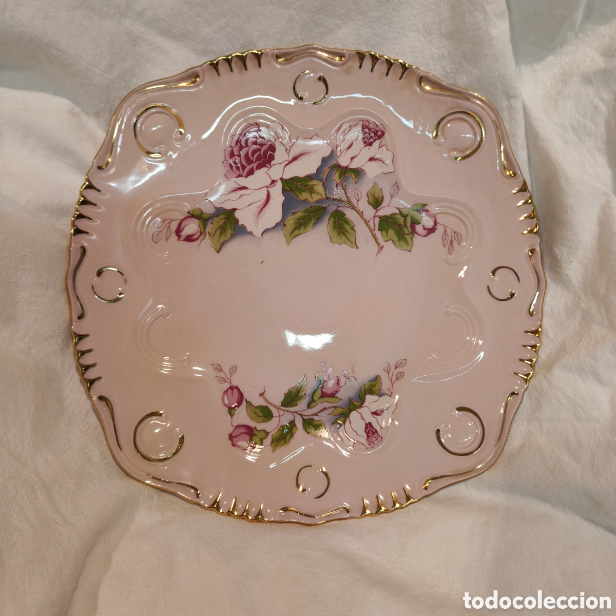 Antig&uuml;edades: Plato de Porcelana Rosa Checa Original H&C (Haas & Czjzek) - Pintado a Mano y Oro de Ley - 24,5 cm