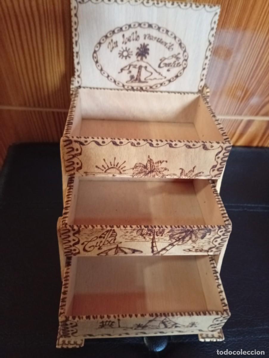 Antig&uuml;edades: preciosa caja cubana de madera de tres pisos
