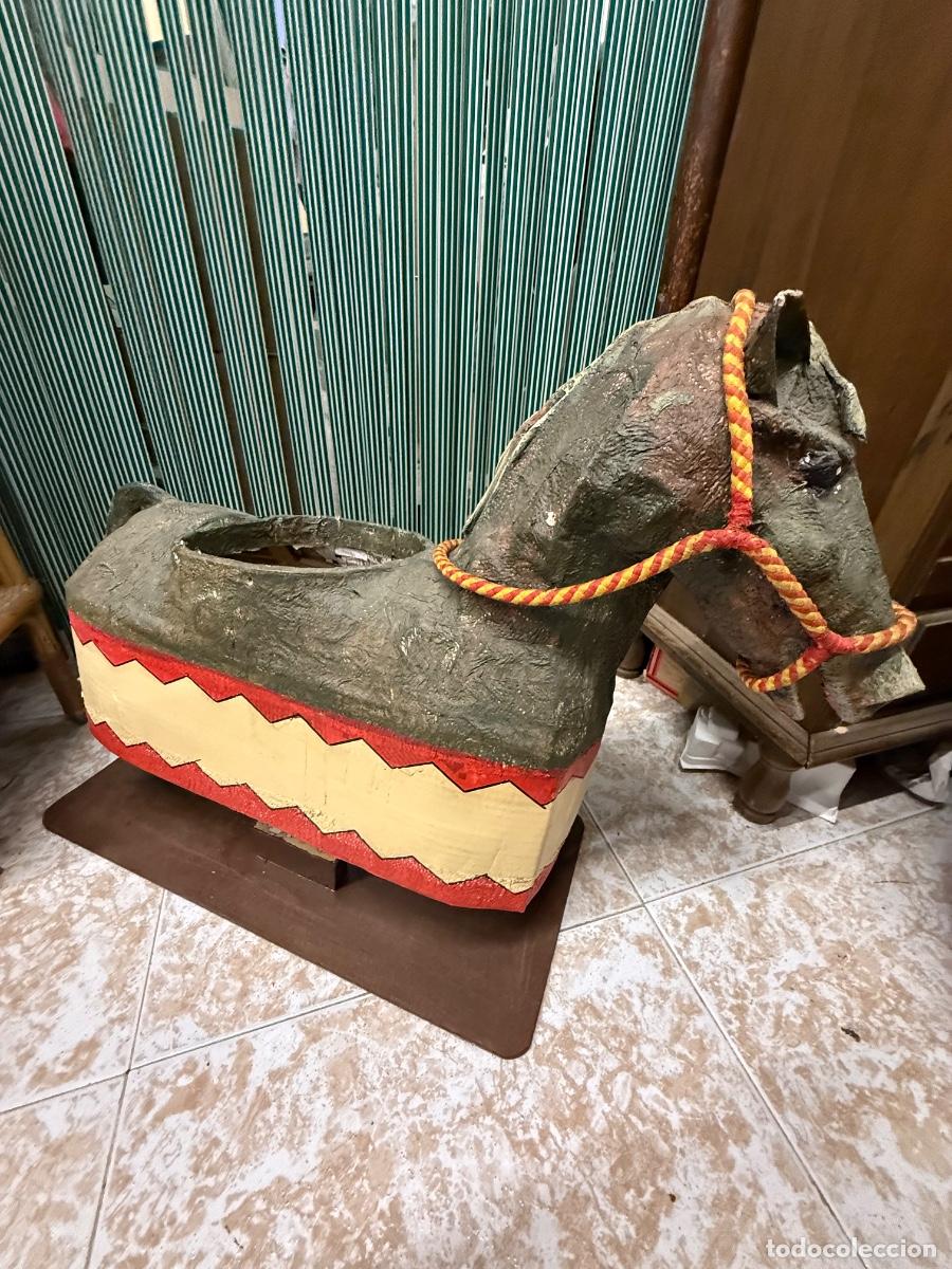 Antig&uuml;edades: Cavall i cavaller, Cavallet de la farandula de Olot. Pieza unica. Papel mache.
