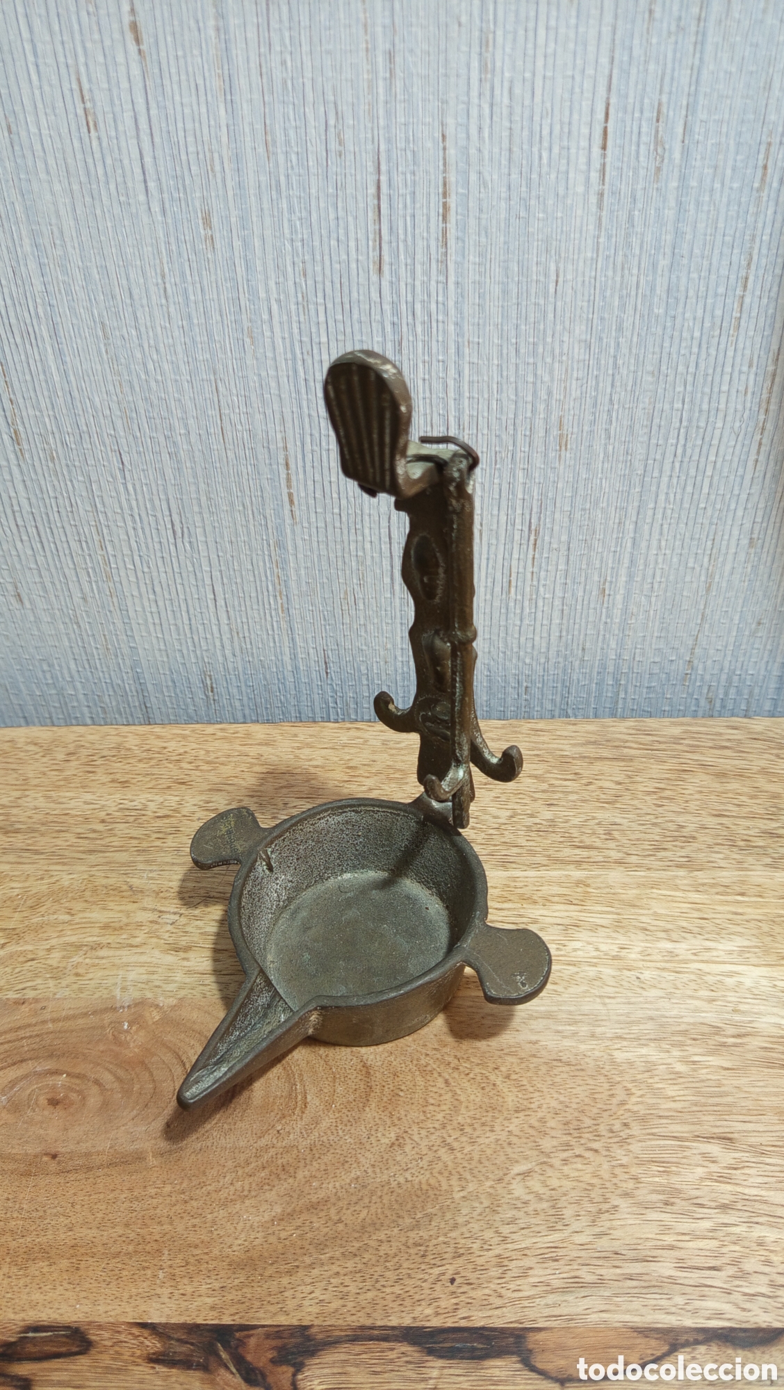 Antig&uuml;edades: Candil antiguo en bronce