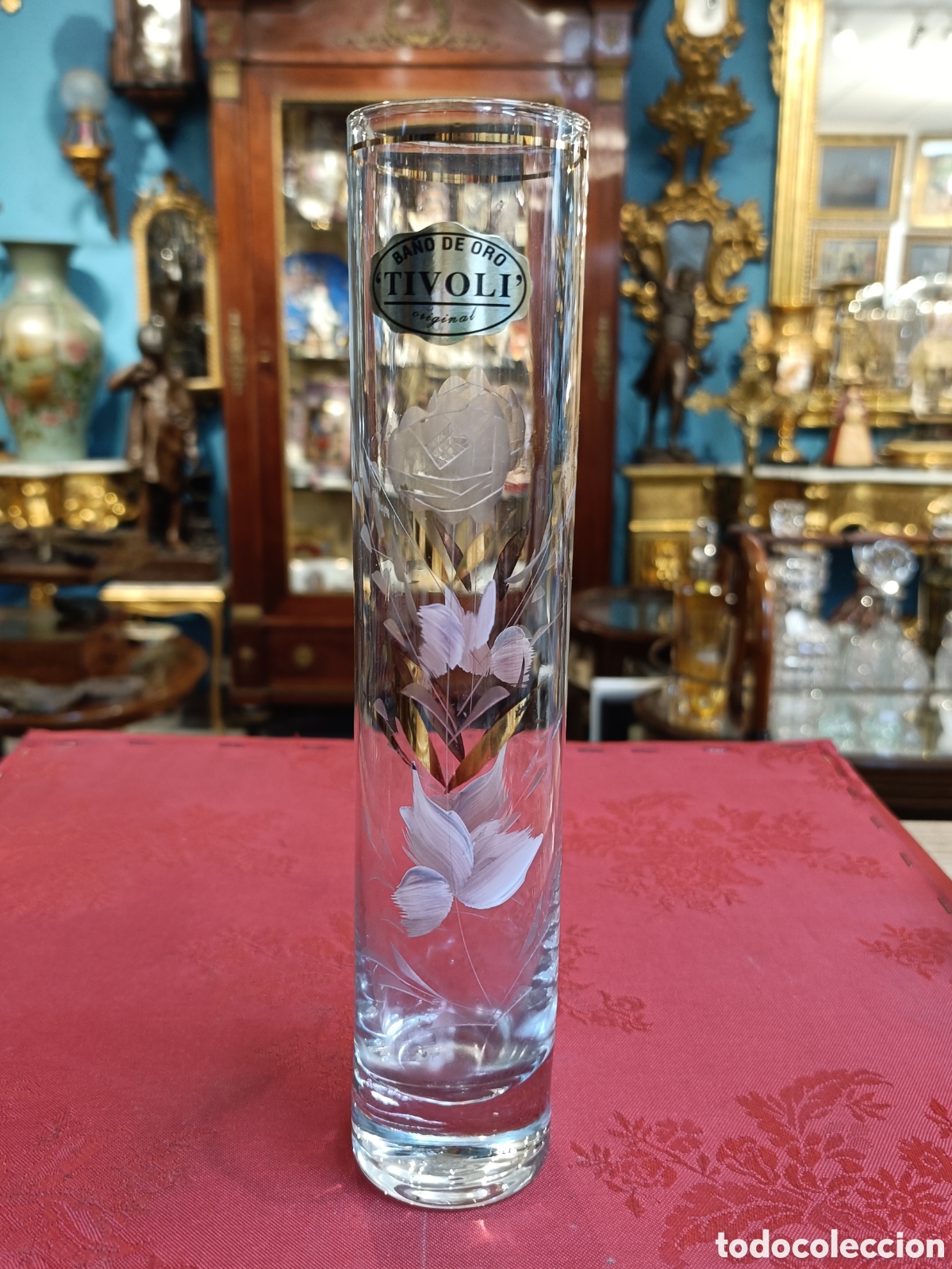 Antig&uuml;edades: FLORERO CRISTAL TALLADO PINTADO A MANO CON HILOS DE ORO. 20CM ALTO