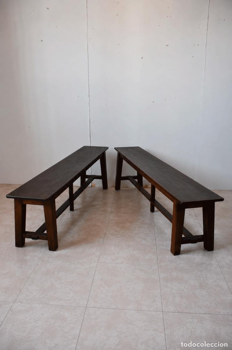 Antig&uuml;edades: Pareja de bancos rusticos de madera - Foto 3