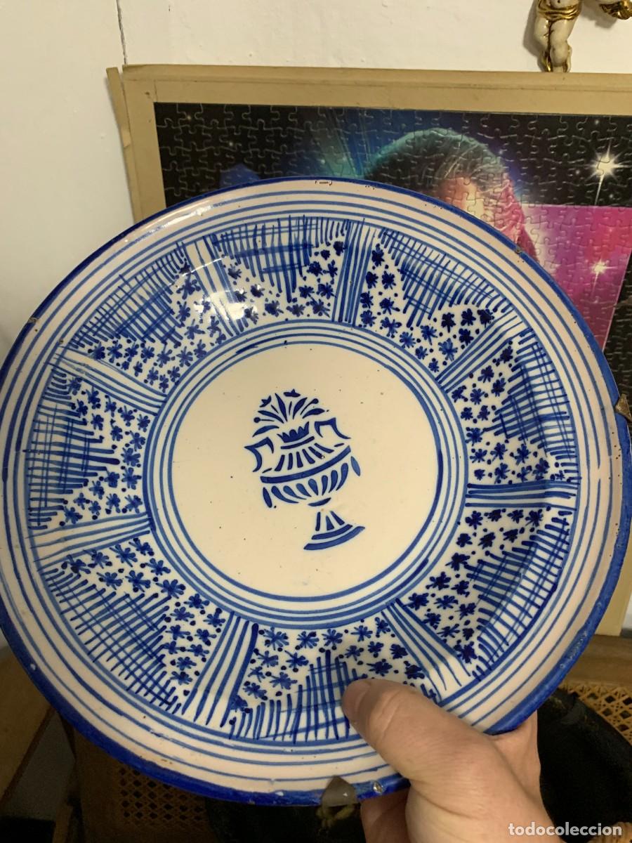 Antig&uuml;edades: plato de ceramica manises o ribesalbes
