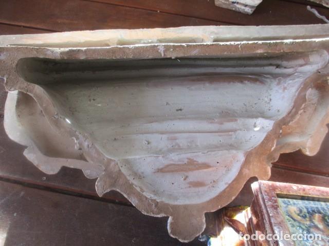 Antig&uuml;edades: Repisa cer&aacute;mica de Triana - Foto 3