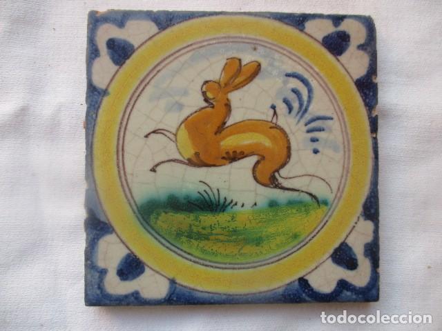 Antig&uuml;edades: Azulejo pintado a mano Montalvan (Sevilla)