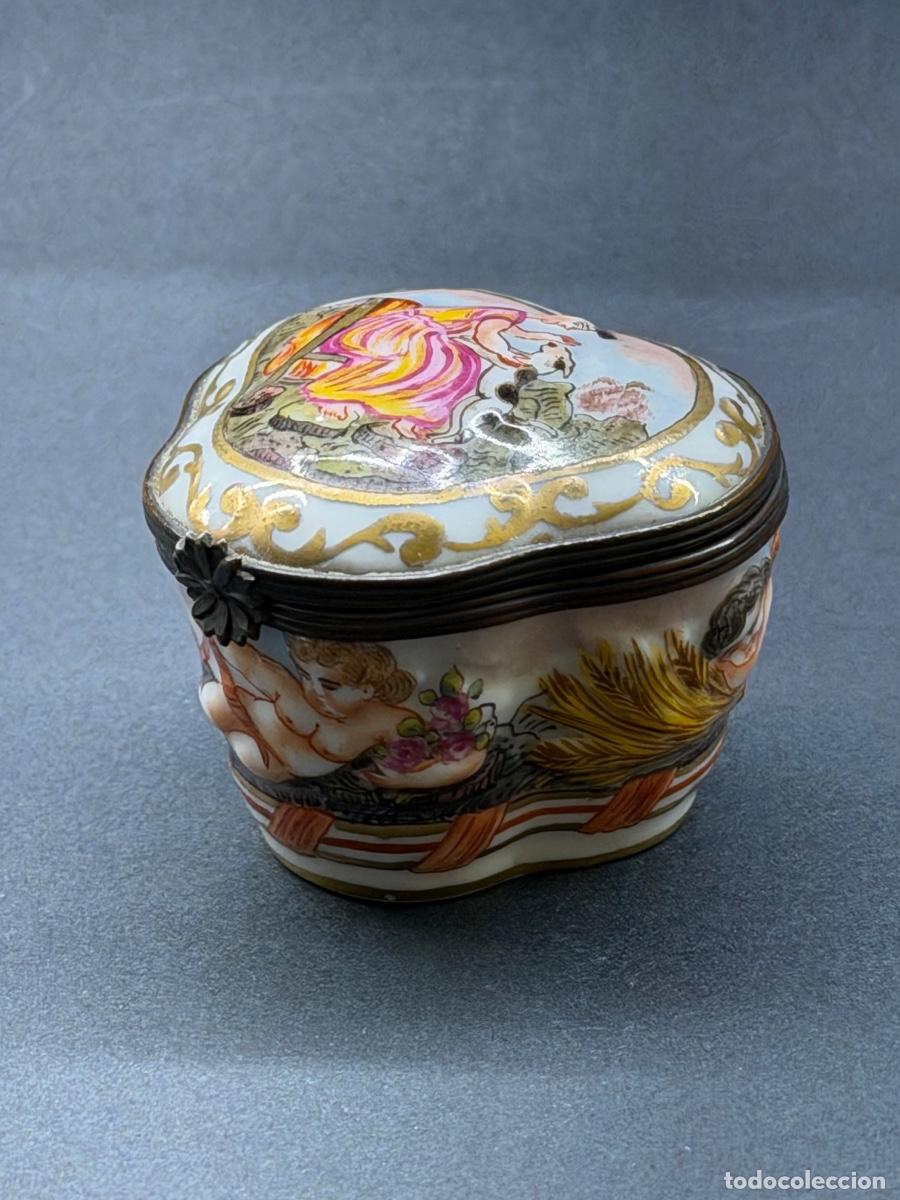 Antig&uuml;edades: CAPODIMONTE N&Aacute;POLES ANTIGUA CAJA CAJITA DE RAPE TABAQUERA EN PORCELANA PINTADA A MANO ANGELOTES