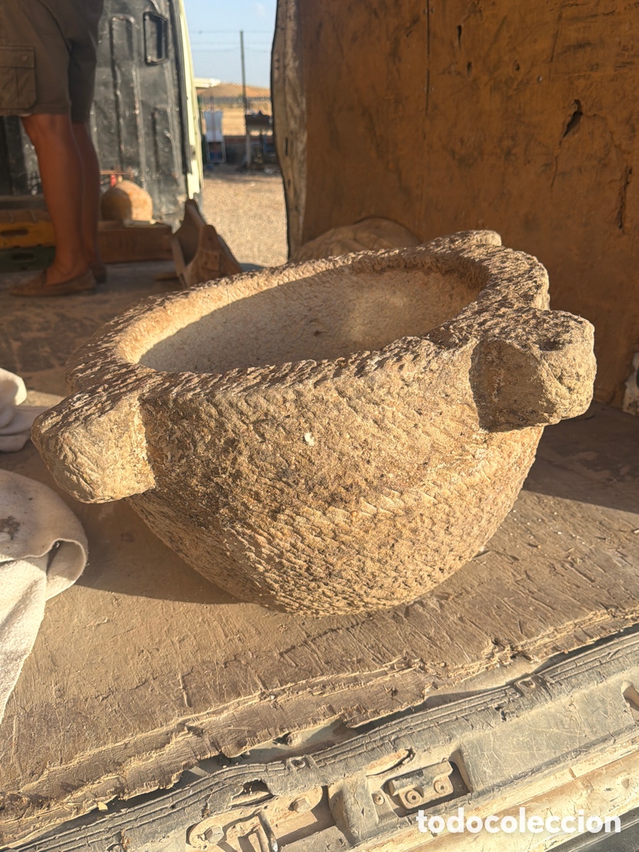 Antig&uuml;edades: Filtro de piedra para el agua XVII-XVIII