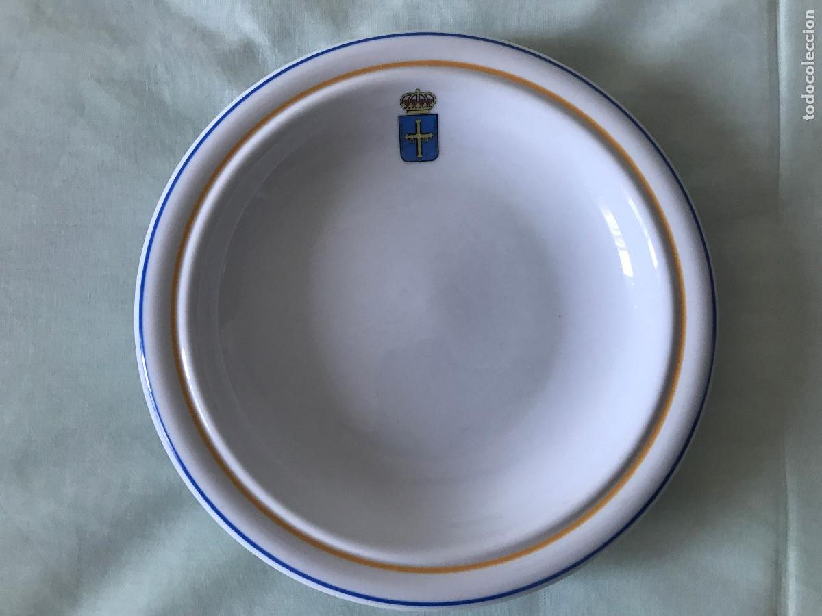 Antig&uuml;edades: Plato hondo escudo Asturias. Porcelanas del Principado