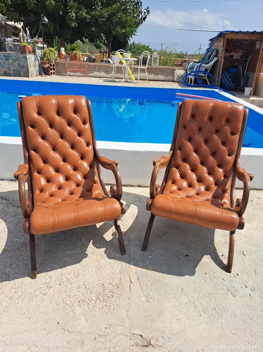 Antig&uuml;edades: Pareja de Butacas sillones Chesterfield estilo ingl&eacute;s cuero capiton&eacute;.
