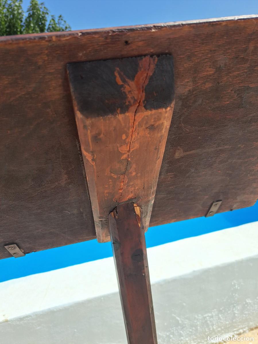 Antig&uuml;edades: Atril antiguo de madera. Siglo XIX - Foto 8