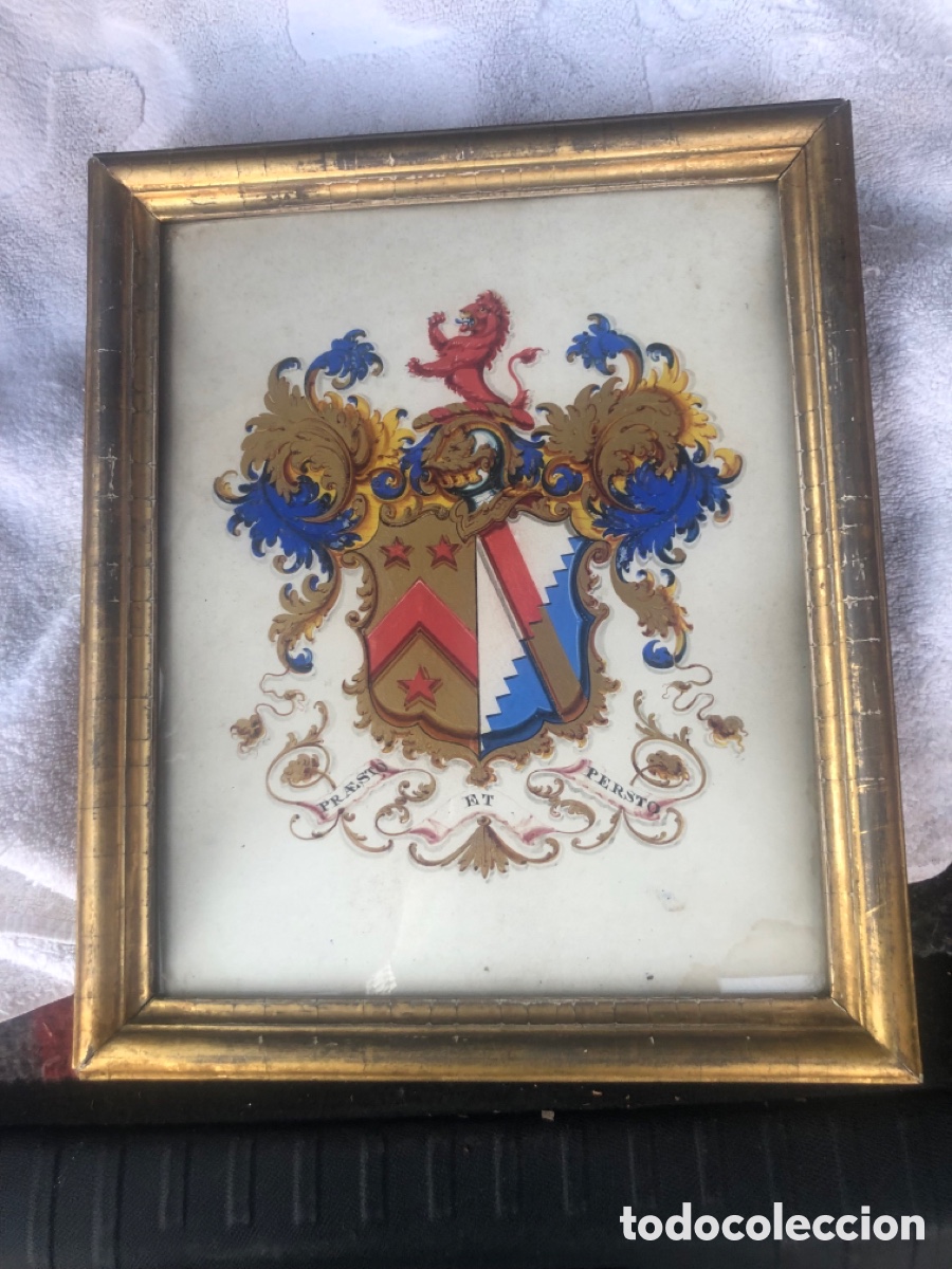Antig&uuml;edades: ESCUDO DE ARMAS HERALDICO PINTADO A MANO SOBRE FONDO QUE IMITA PERGAMINO