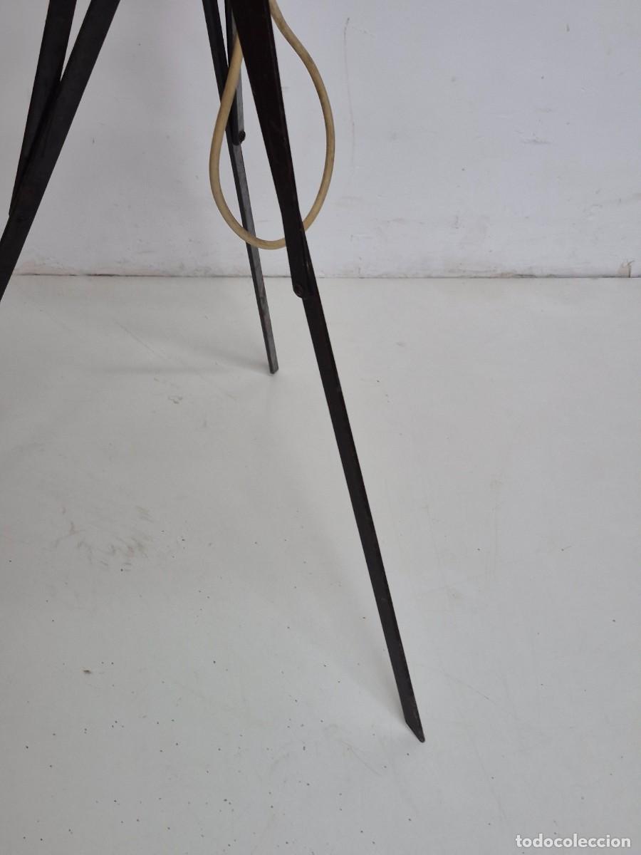 Antig&uuml;edades: L&aacute;mpara de Pie Industrial - con Base de Tr&iacute;pode - Vintage - Foto 10