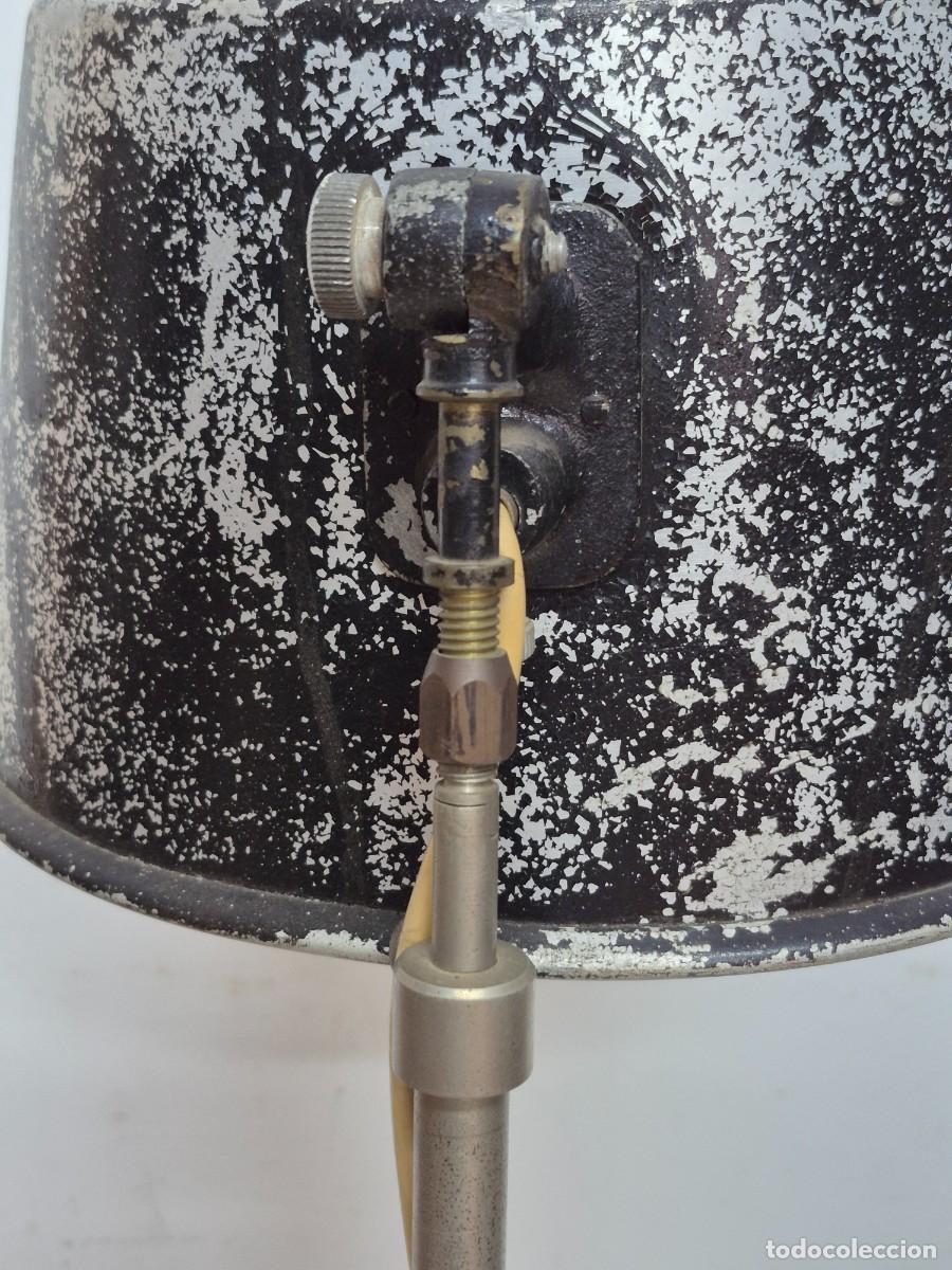 Antig&uuml;edades: L&aacute;mpara de Pie Industrial - con Base de Tr&iacute;pode - Vintage - Foto 17
