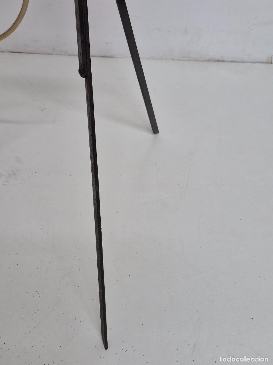 Antig&uuml;edades: L&aacute;mpara de Pie Industrial - con Base de Tr&iacute;pode - Vintage - Foto 20