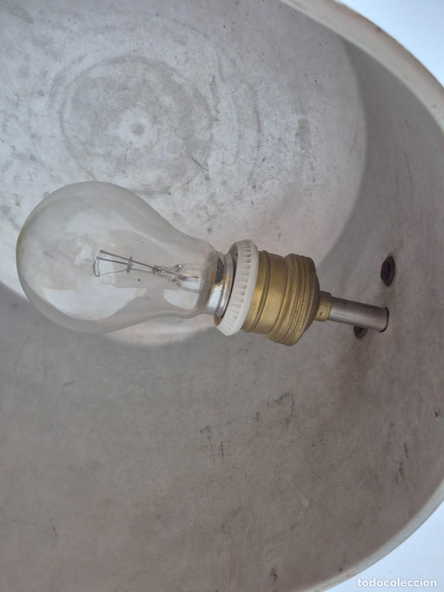 Antig&uuml;edades: L&aacute;mpara de Pie Industrial - con Base de Tr&iacute;pode - Vintage - Foto 22