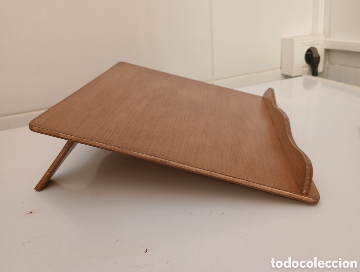 Antig&uuml;edades: Apoyalibros de sobremesa, de madera - Foto 7