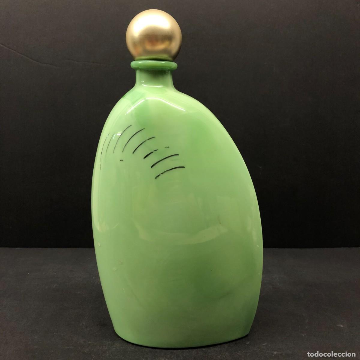 Antig&uuml;edades: PRECIOSA BOTELLA DE CRISTAL DE DISE&Ntilde;O - LICORERA - CRISTAL DE COLORES VERDE - 28 CM TOTAL