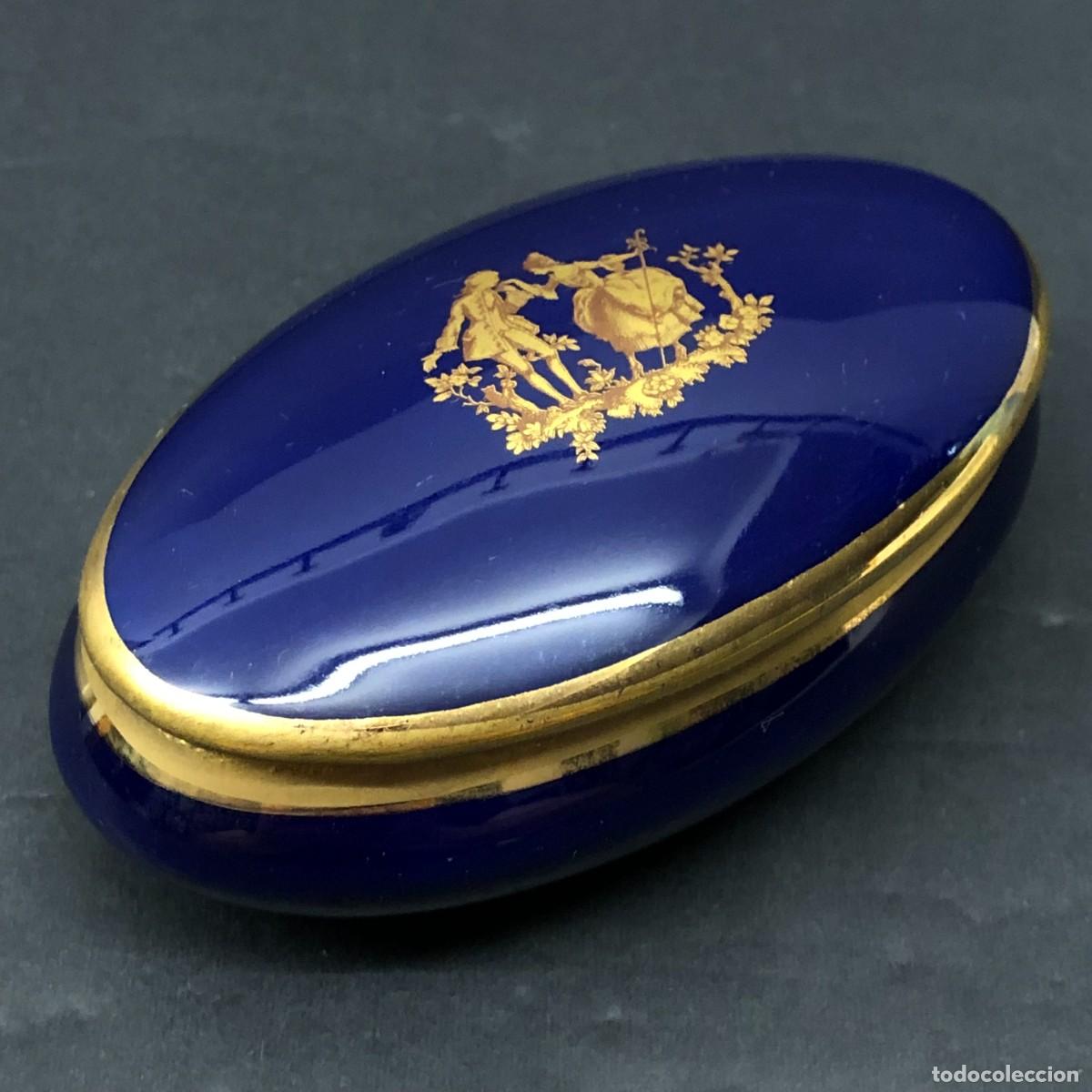 Antig&uuml;edades: PRECIOSA CAJITA DE PORCELANA DE LIMOGES - FRANCIA - BLEU DE FEUR DE LIMOGES FRANCE - 10 CM / 1129