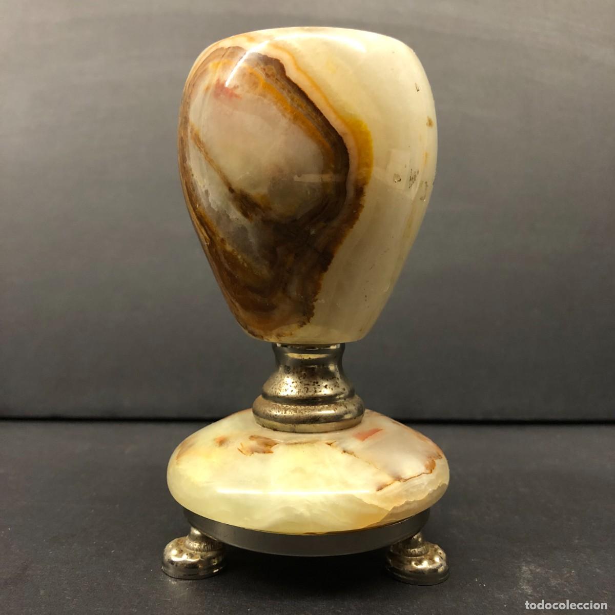 Antig&uuml;edades: PRECIOSO CANDELABRO EN GEODAS DE AGATHA - MINERALES - PARA VELA - 12 CM TOTAL / 1133
