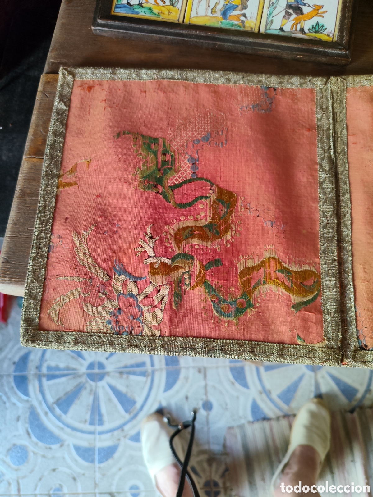 Antig&uuml;edades: Bolsa de corporal antiguo y bordado - Foto 3