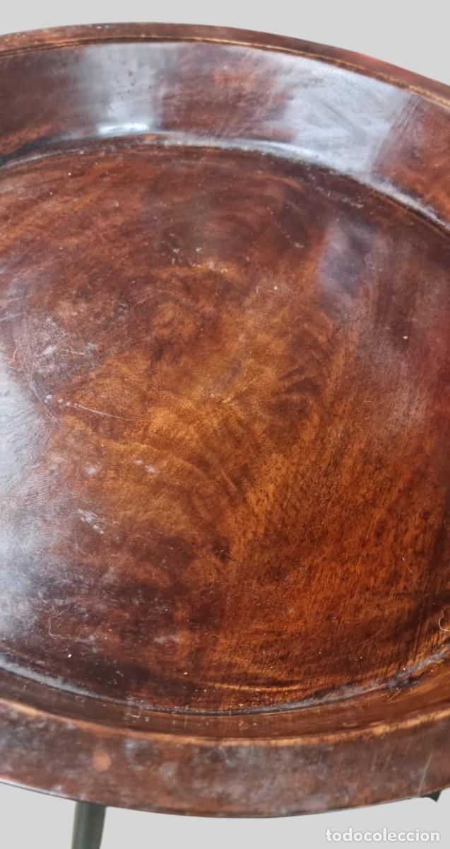 Antig&uuml;edades: Plato/bandeja decorativa de madera - Foto 3