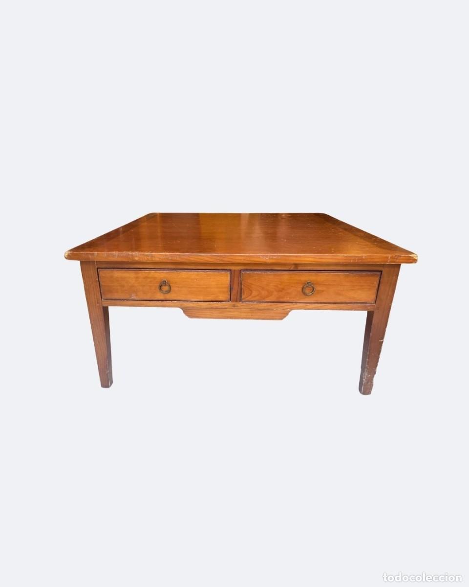 Antig&uuml;edades: Mesa de centro de madera maciza 90x90 cm con 2 cajones muy buen almacenaje