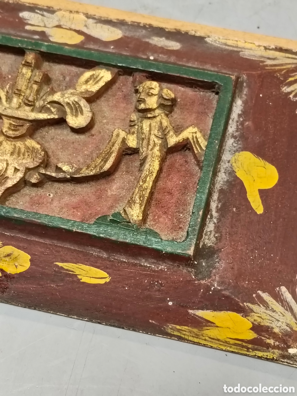 Antig&uuml;edades: fragmento de panel de madera tallada y policromada, - Foto 3