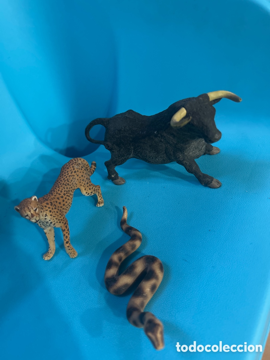 Antig&uuml;edades: Figueras de animales realistas