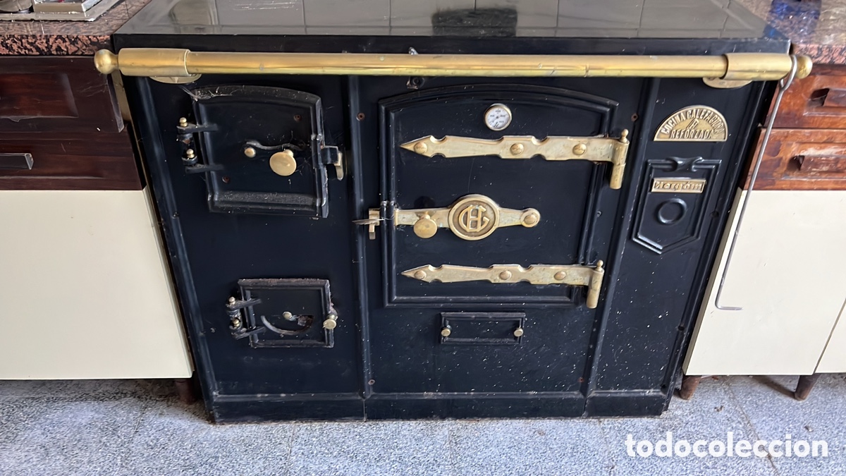 Antig&uuml;edades: Antigua cocina econ&oacute;mica de hierro fundido &ndash; horno &ndash; herrajes de lat&oacute;n &ndash; chapa calzada reforzada