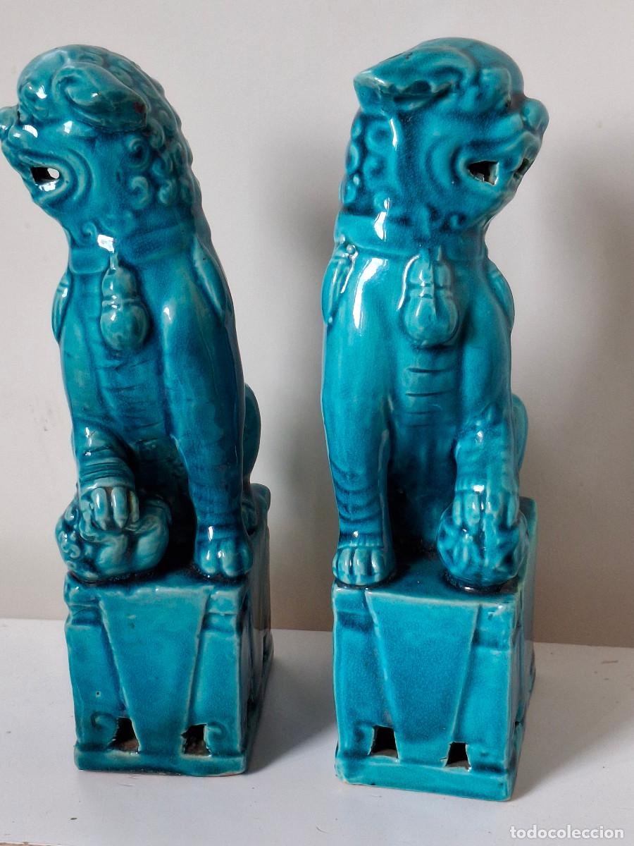 Antiguidades: PAREJA DE LEONES FOO PORCELANA CHINA DE 18 CM