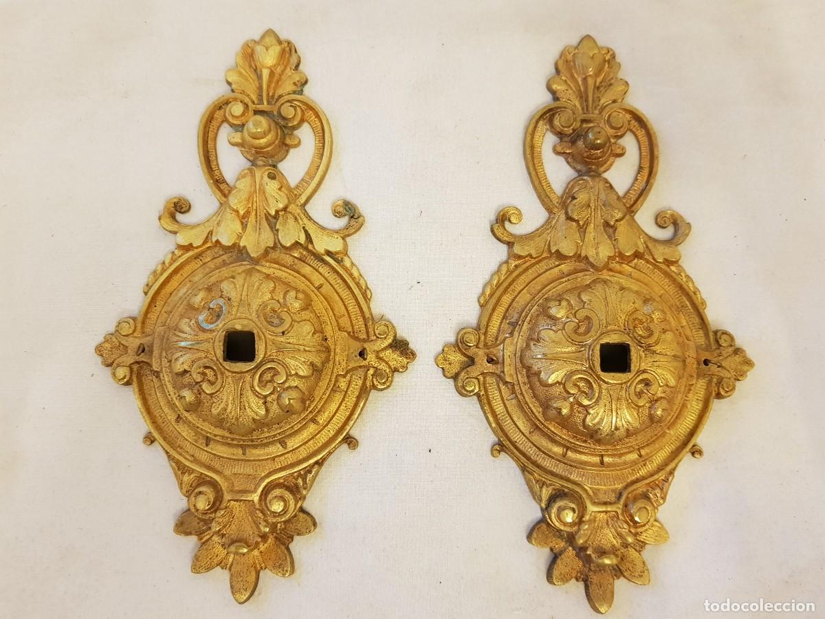 Antig&uuml;edades: Apliques de bronce dorado. Siglo XIX