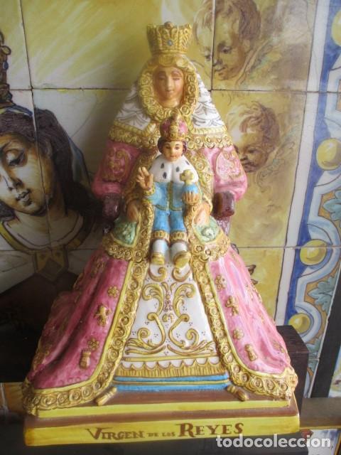 Antig&uuml;edades: Virgen de los Reyes cer&aacute;mica de Triana