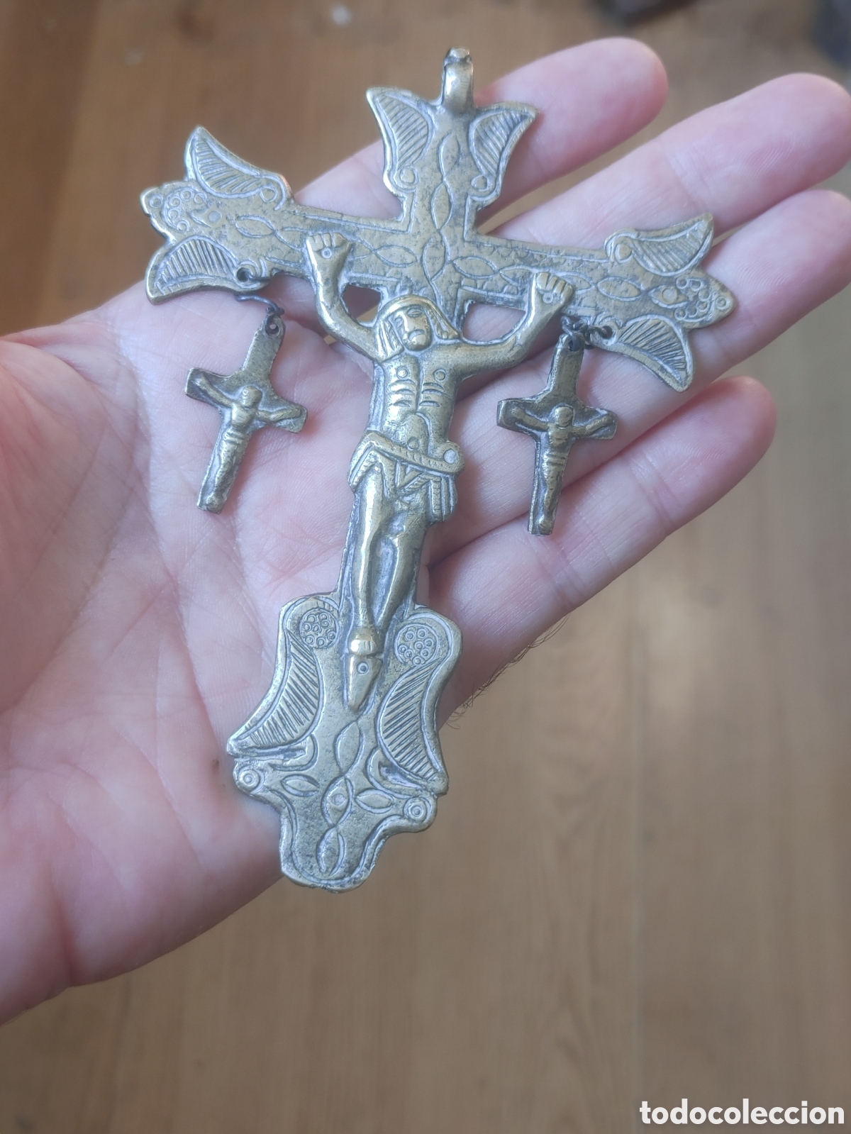 Antig&uuml;edades: Cristo en bronce. S. XVIII.