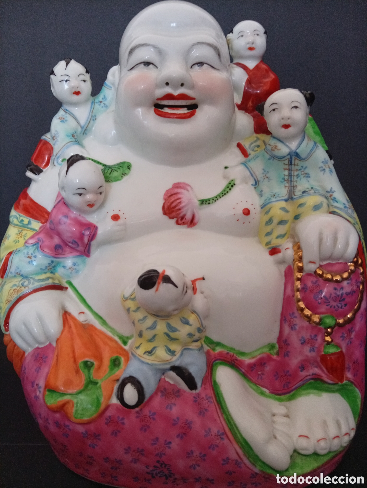 Antig&uuml;edades: Buda de porcelana con 5 ni&ntilde;os