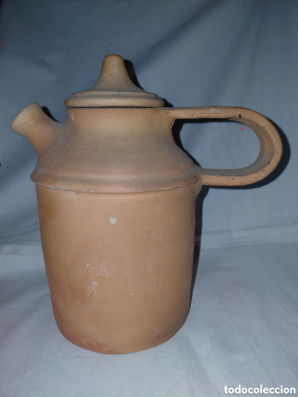 Antig&uuml;edades: FARO ? . OVIEDO. ASTURIAS. CERAMICA TRADICIONAL ? CAFETERA? NO ESTA FIRMADA
