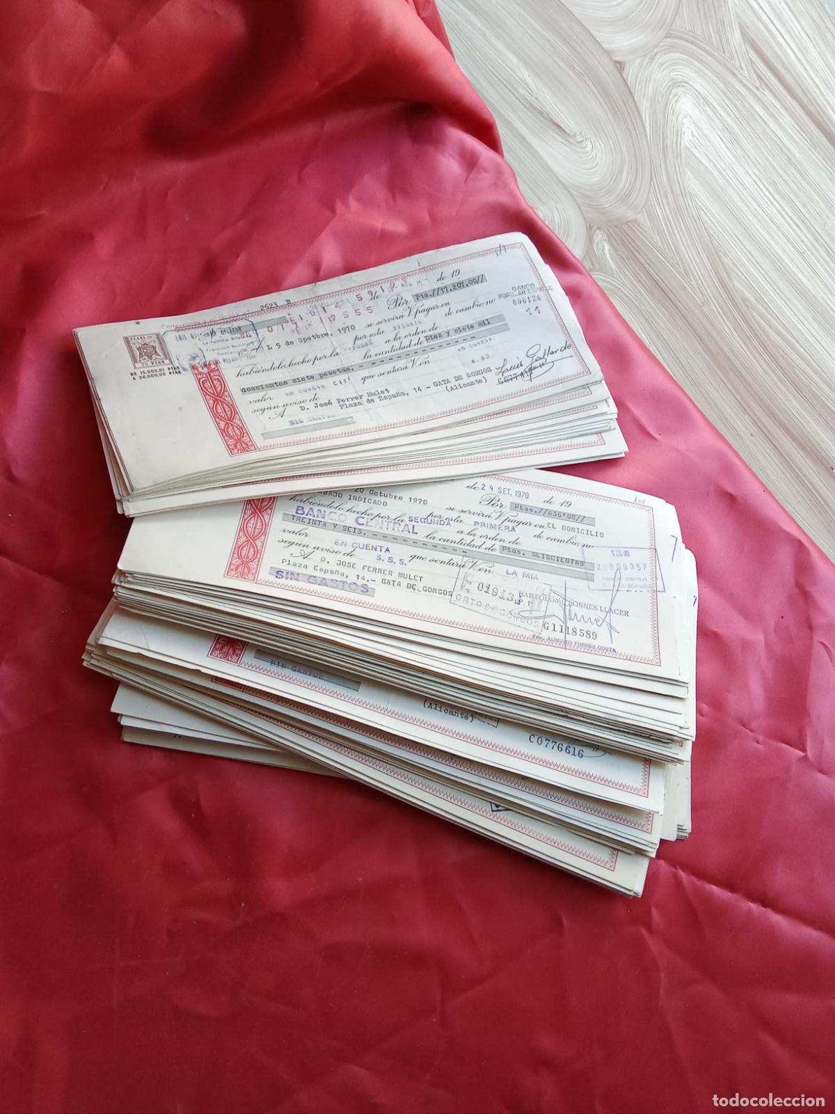 Antig&uuml;edades: Lote de entre 140 y 150 letras de cambio Alicante Gata de Gorgos 1970. Caja Papel 4010