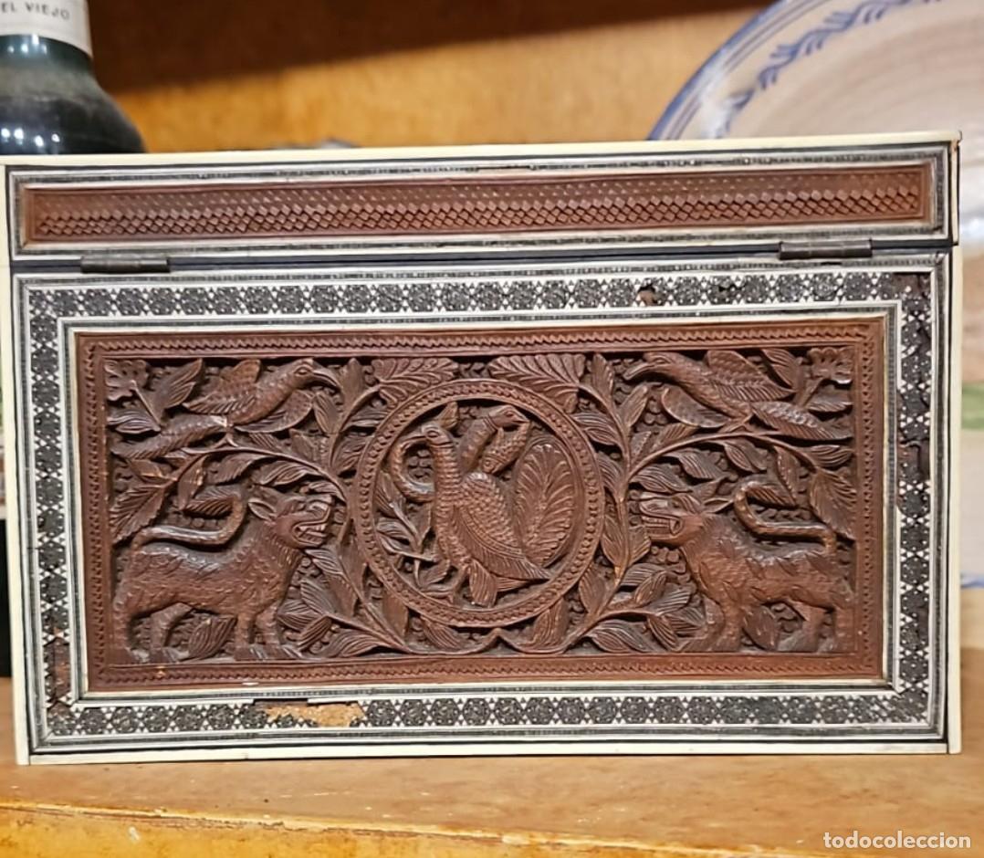 Antig&uuml;edades: Caja Anglo India marqueteria. - Foto 25