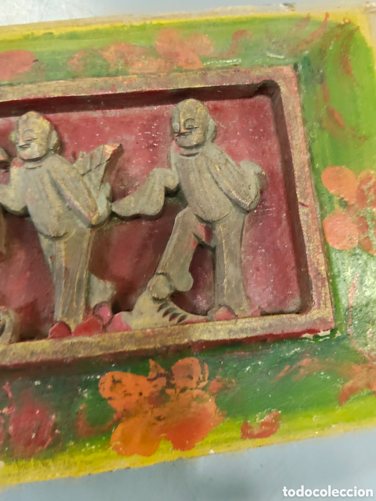Antig&uuml;edades: Fragmento de panel de madera tallada y policromada, - Foto 3