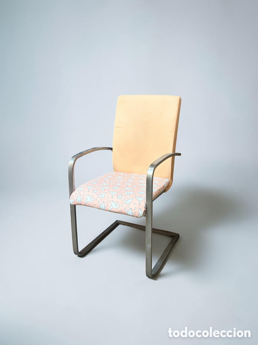 Antig&uuml;edades: Silla tapizada con estructura de acero - Foto 2