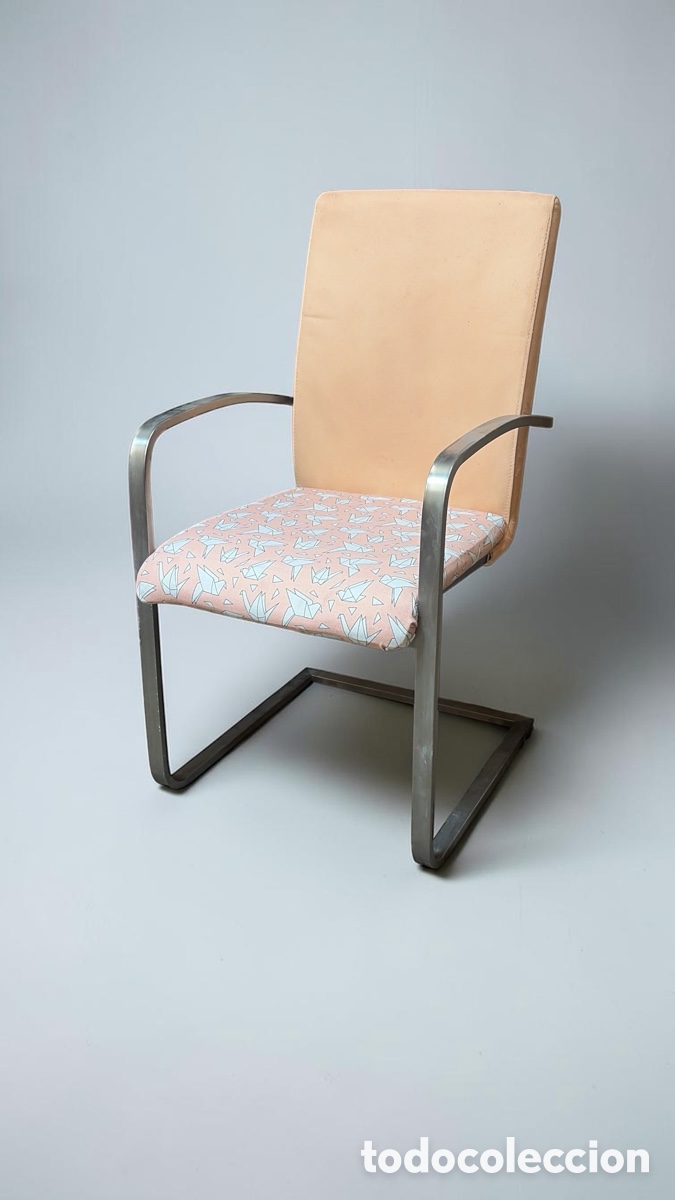 Antig&uuml;edades: Silla tapizada con estructura de acero - Foto 3