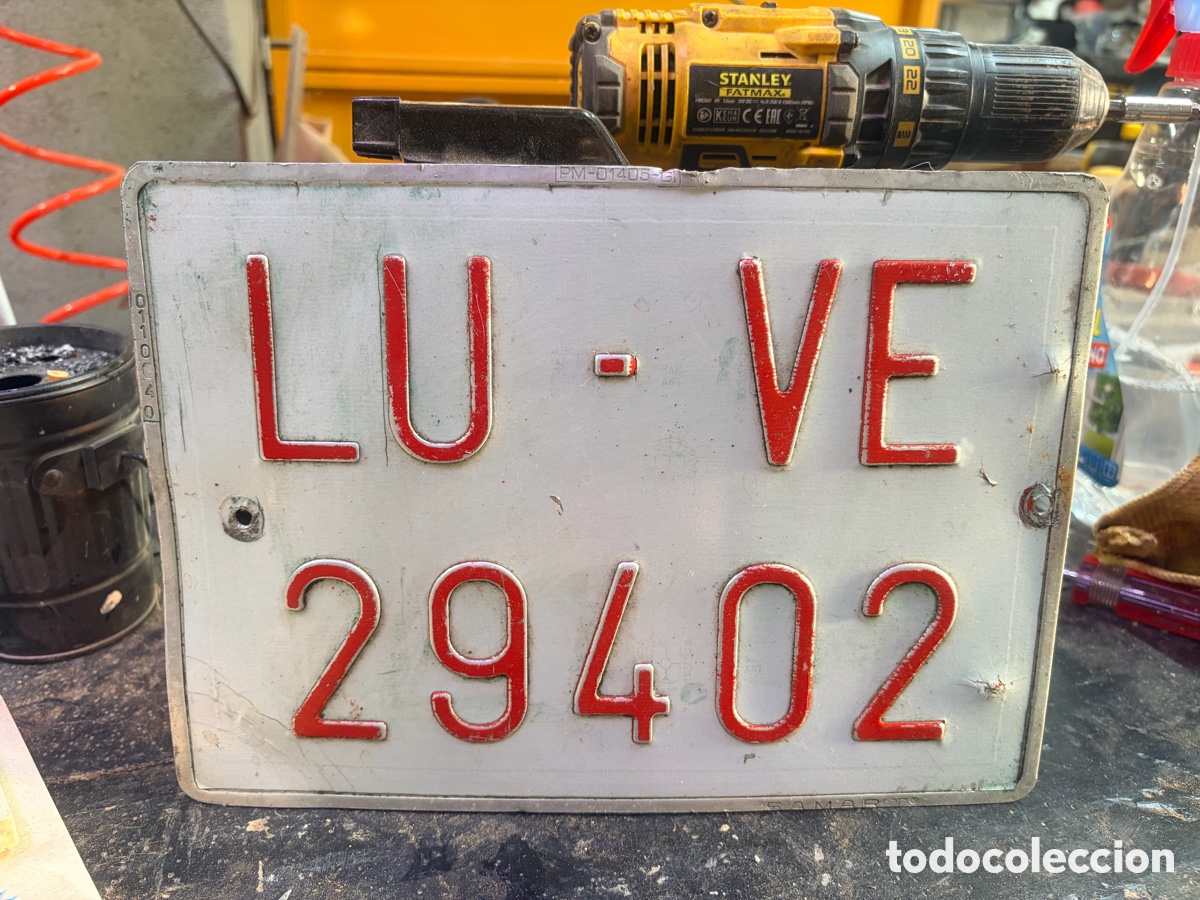 Antig&uuml;edades: Antigua matr&iacute;cula de tractor