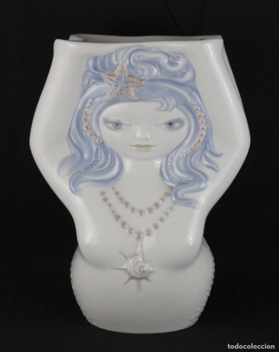 Antig&uuml;edades: Jarr&oacute;n Lladr&oacute; Vaso Sirena - Mermaid. Antonio Ballester. 1971-1972. Porcelana