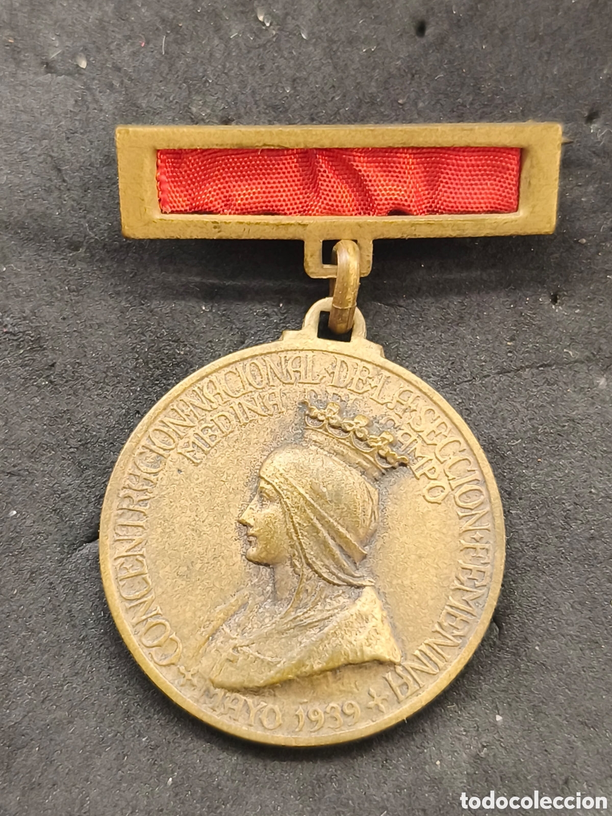 Antig&uuml;edades: Medalla Concentraci&oacute;n Nacional Secci&oacute;n Femenina Medina del Campo 1939 con pasador