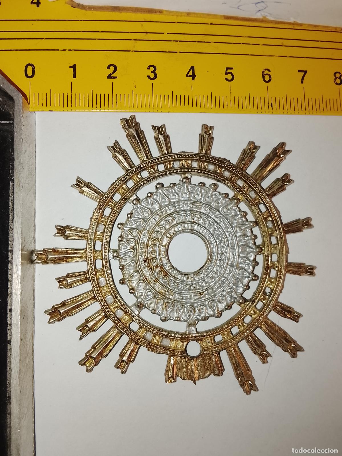 Antig&uuml;edades: CORONA RESPLANDOR CORONA METAL VIRGEN DEL PILAR , MEDIDA Y ESTADO EN FOTOS . SEMANA SANTA ZARAGOZA