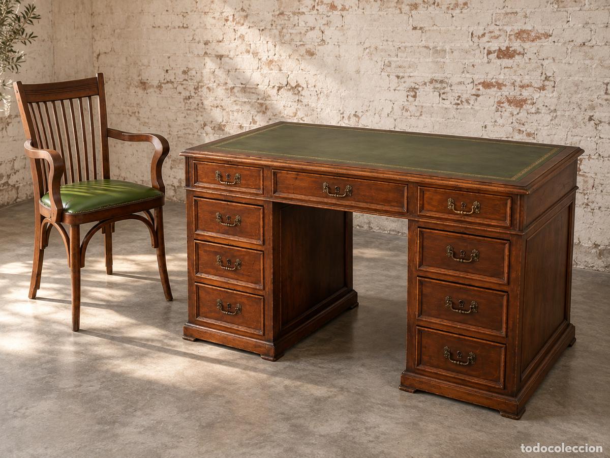 Antig&uuml;edades: Escritorio antiguo cuero verde estilo ingl&eacute;s Victoriano + Sill&oacute;n Americano. Mesa de Despacho antigua