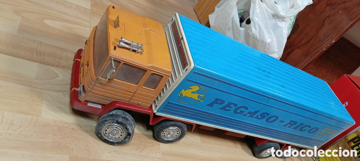 Antig&uuml;edades: Cami&oacute;n Pegaso antiguo